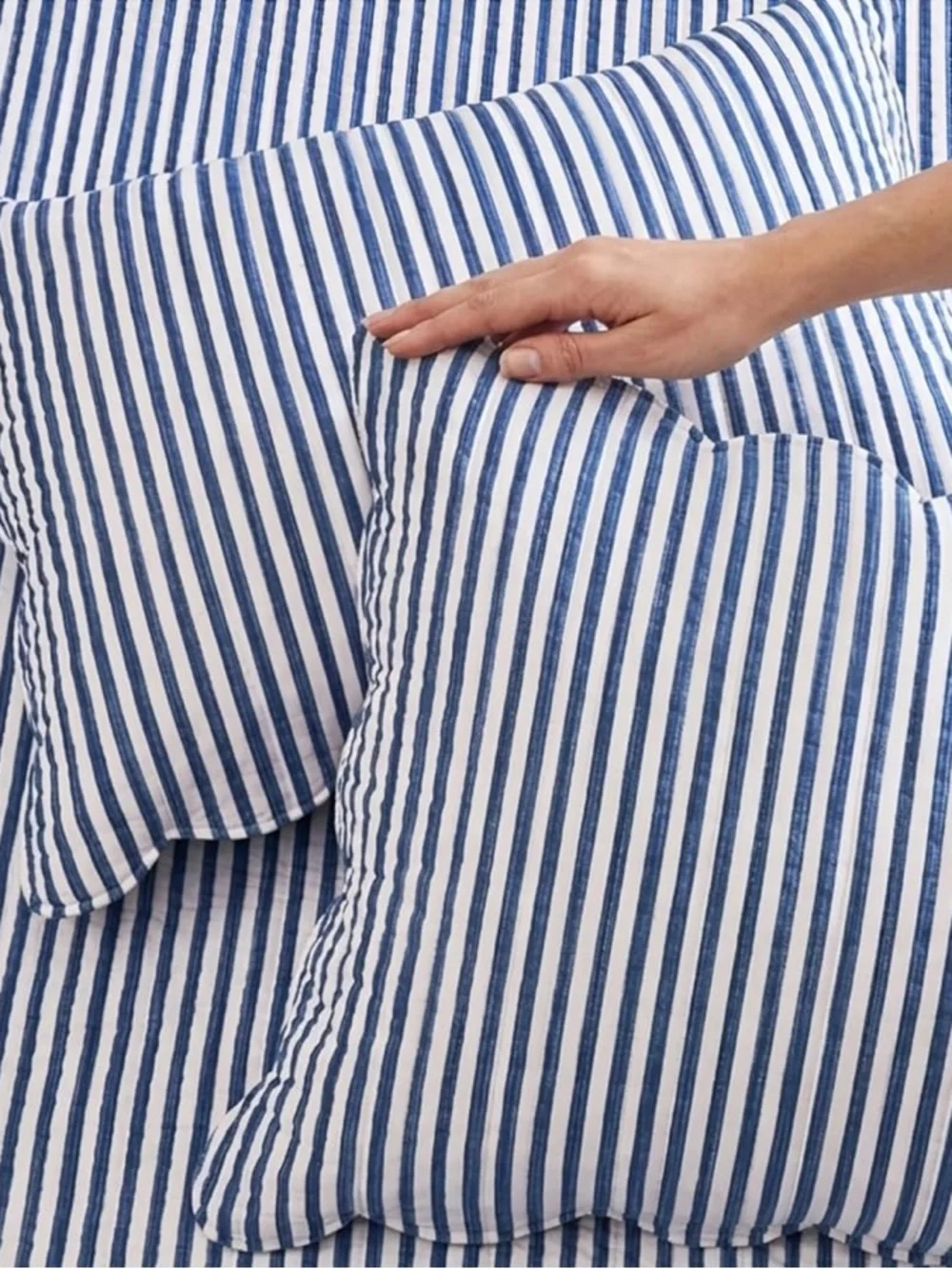 🆕 PB Style Navy Blue White Striped Cotton Quilt Coverlet Scalloped Trim Set NWT
